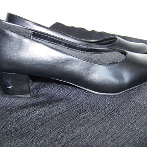 Love Comfort Women's Layla2 Dress Pump Black